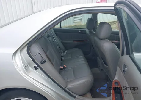 2003 Toyota Camry Xle из США, поврежденный, VIN 4T1BE32K93U682590